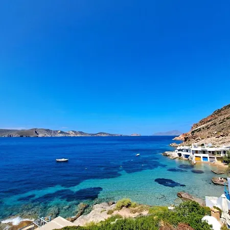 Milos Salty Breeze House *